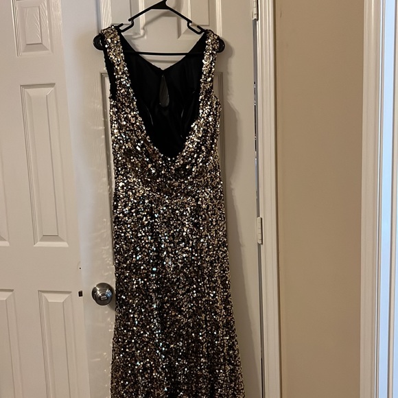 Tony Bowls ball gown - Picture 5 of 6